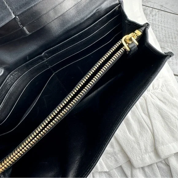 AUTHENTIC Prada wallet. Black. - Picture 10 of 15